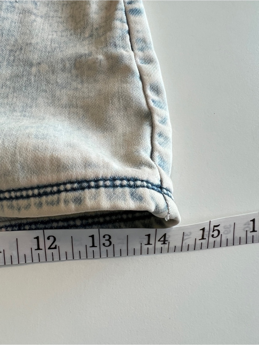 Blank NYC High-Rise Paperbag Denim Shorts - size 30 - Picture 9 of 10